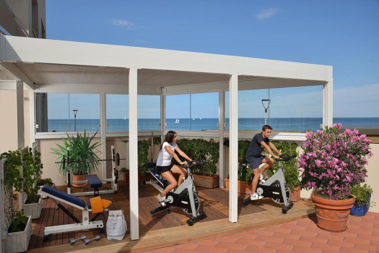 Unahotels Imperial Sport Hotel Pesaro Exterior foto