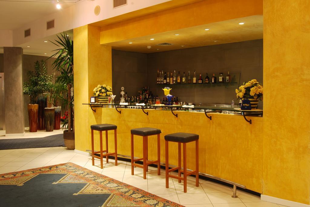 Unahotels Imperial Sport Hotel Pesaro Exterior foto